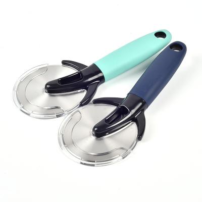 China Sustainable Stainless Steel Pizza Cutter Kitchen Supplies Universal Super Sharp Pizza Cutter Plastic Handle Wheel Pizza Scattered Tools for sale