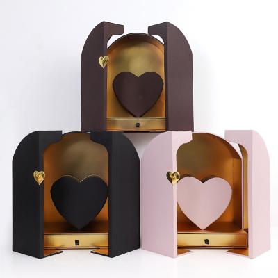 China Recycled Materials Heart Shape Cardboard Flower Round Luxury Paper Box Flower Box For Rose Flower Packaging for sale