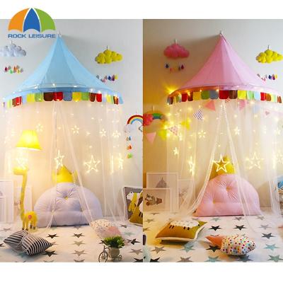 China Lightweight Mosquito Net Tent Kids With Mesh Half Moon Style Children's Playhouse Tent for sale