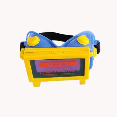 China PA PP Material Solar Powered Mask Helmet Eye Auto Darkening Welding Goggles With Band for sale