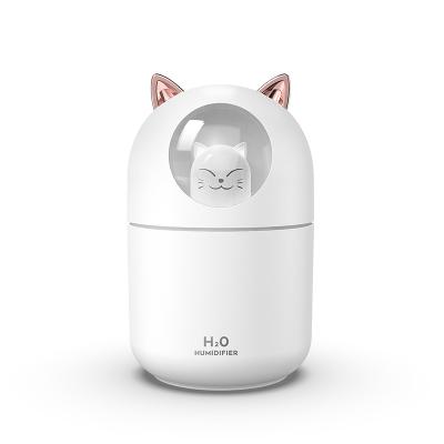 China Hot Sale 300ml Cute Cute Air Cool Mist Humidifier Cat Mini Humidifier Desktop Portable USB Car with Colorful Light for sale