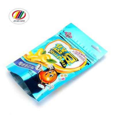 中国 Factory Direct Sale Chinese High Quality Aluminum Foil Bag Packing Food Snacks Moisture Proof Vertical Bag With Zipper Opening And Closing 販売のため