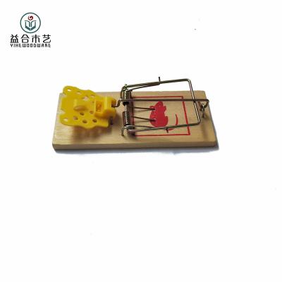 China Disposable Humane Wooden Mouse Trap Rat Trap With Yellow Plastic Pedal for sale