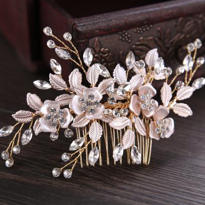 China Jewelry Crystal Leaf Hair Comb Bridal Handmade Hair Comb Women Wedding Hair Comb Fancy Hair Accessories for sale