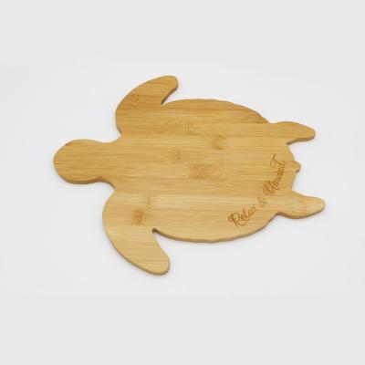 China Irregular Bamboo Wooden Plate Sustainable Table Mat Plate for sale