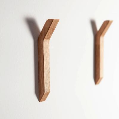 China Capo Gancho Pared Monte Roble Madera Almacenamiento de pared Cocina Gancho Decorativo Ganchos de pared Modernos Decoración del hogar Regalo Decoración de casa en venta