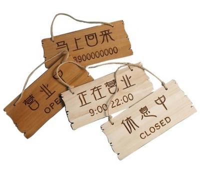China Customized Wooden Listings Creative Business Status Wooden Signs Ornaments and Decorations Customized Houseplates for sale