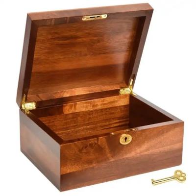 China Acacia Wood Decorative Wooden Packaging Box Hand Crafted Wooden Box With Hinged Lid for sale