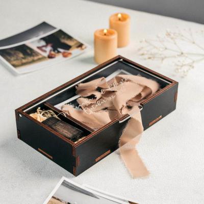 China Wooden Memory Keepsake Boxes With Personalize Acrylic Lid - Wedding Bridal Party Gift Box- Birthday & Holiday Gift for sale