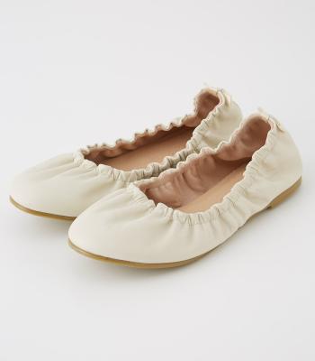 China Fashion Trend Flats Dance Shoes Leather Comfortable Foldable Elastic Band Comfortable Ballet Shoes for sale