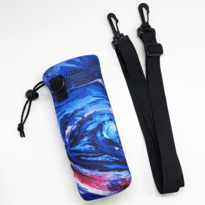 China Waterproof Custom Printing 32oz Neoprene Water Bottle Sleeve With Adjustable Shoulder Strap for sale