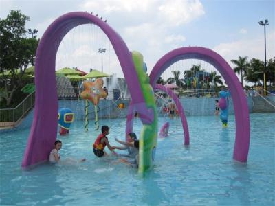 China CE 2.5m Height Water Splash Pad Fiberglass Ribbon Combination Water Spray Arch for sale