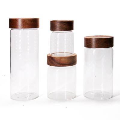 China Kitchen Food Canisters High Borosilicate Glass Jars With Acacia Screw Lid for sale