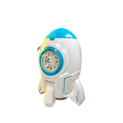 China Toy Amazon Hot Sales Funny Outdoor Rocket Shape Bubble Memories Maker Automatic Refillable Bubble Gun For Baby Bath Toys for sale