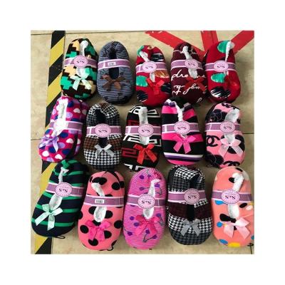 China New QUICK DRY spring cotton cartoon thongs non slip women slipper thumps non slip floor indoor socks for sale