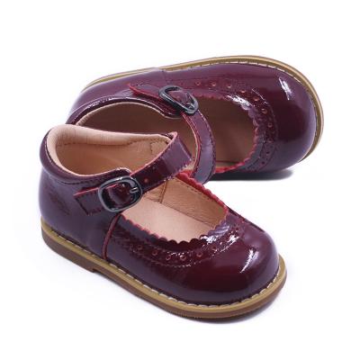 China Factory Supply Wholesale Exquisite Lightweight Durable Leather Mirror Girls Handmade Stylish Shoes for sale