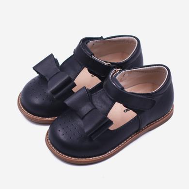 China Lightweight Outdoor Wear Leather T-Strap Stylish Shoes Girls Bow Soft Bottom Mary Jane Shoes for sale