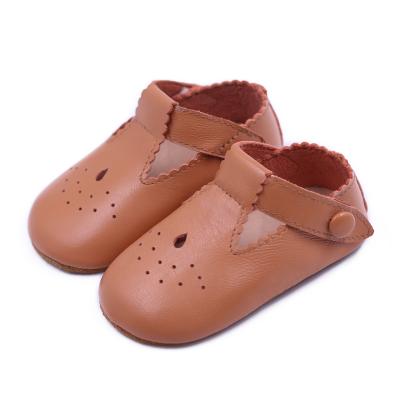 China Customized breathable children's trademark leather shoes breathable baby summer casual leather newborn sole soft shoes for sale