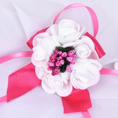 China Wedding Gift New Fashion Artificial Flowers Band Bridal Hand Flower and Wedding Wrist Flowers for sale