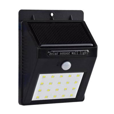 China Outdoor Garden Vintage Solar Yard Landscape Lamp Led Solar Floodlight Solar Garden Spotlight for sale