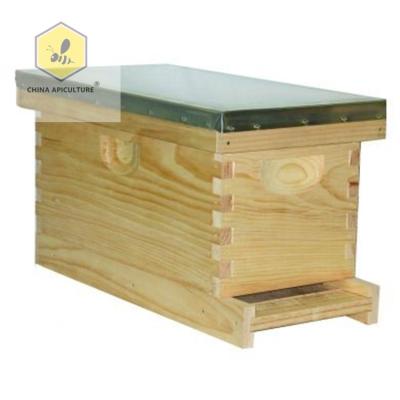 China Farms Beekeeping Tools 4/5 Wooden Frame Pine Wood Fir Queen Breeding Queen Bee Core Bee Mating Box Bee Hive for sale