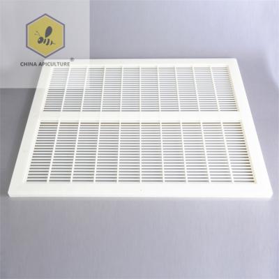 China Farms Beekeeping Machines Best Price Hot Sale China Supplier Beekeeping Machines Plastic Queen Excluder for sale