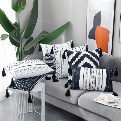 China Viable Bohemian Cushion Covers Decorative Tassel Pendant Sofa Cushion Geometric Printed Pillow Shape for sale