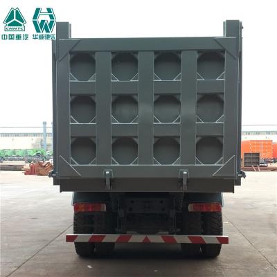 China JOST Bolt In King Pin Tipper Trailer Truck / Black Tri Axle Semi Tipper for sale