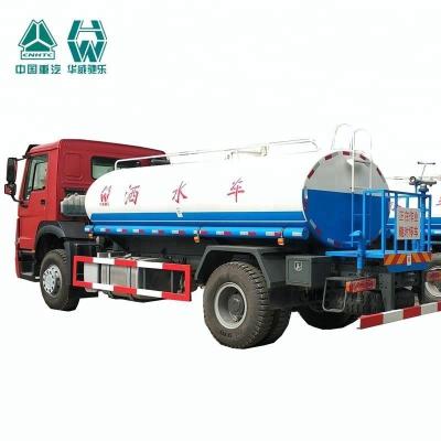 China Large Capacity Water Tank Truck For The Flushing Of Various Roads / Trees for sale