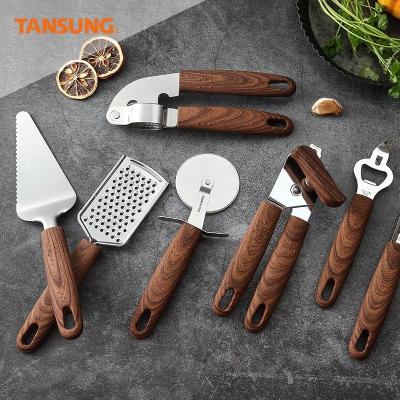 China Hot Selling Sustainable 2021 6 Pieces Kitchen Gadgets Stainless Steel Kitchen Accessories Set Best Sellers Garlic Press for sale