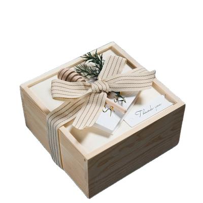 China Degradable empty birthday gift box Fengsen wooden box perfume bridesmaid gift pine pull cover box C-030 for sale