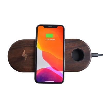 China Mobile Phone FSC Certified Products Environmental Protection Walnut Material Wooden Double Charger Wireless Panel for sale