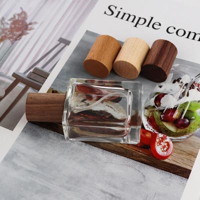 China Hot Wine Styles Can Be Customized 30ml Perfume Bottle Empty Perfume Bottle Packaging for sale