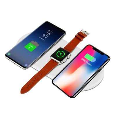 China Amazon Radio 15W 3 in1 Chargers Cerfected Universal Fast Phone Charger Hot Selling Fast Charging Wireless Protection Phone and Watch for sale