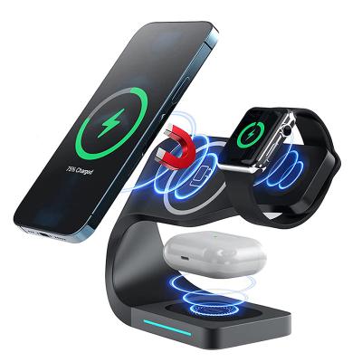 China Smart Watch Fast Charging Wireless Charger 4 in 1 Stand for Apple Qi 15w Magnetic 4 in 1 Wireless Charger Station for sale