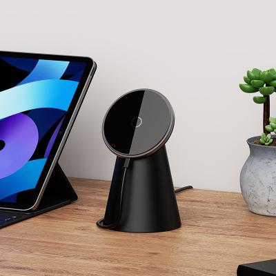 China Qi 15w Strong Magnetic Free Wireless Fast Charging Stand Holder Cell Phone Rotation Magnetic Wireless Holder for sale