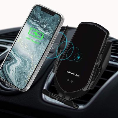 China Airvent QI r3 Sensor Smart Auto Wireless Charger 10W Fast Charging Auto Car Phone Fastening Airvent Car Phone Holder for sale