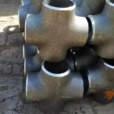 China Customized Four Way Seamless Gas Pipe Fittings With Alloy Steel For Industrial Applications for sale