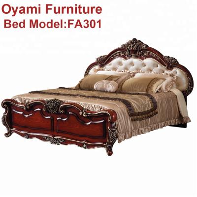 China Luxury European Baroque Bedroom Antique Rococo Bed Marrying French Provincial Hand Carved Wood Romantic Home Bedroom Furniture for sale