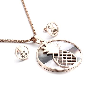 China FASHIONABLE Style Ladies Pineapple Pattern Simple Rose Gold Stainless Steel Necklace for sale