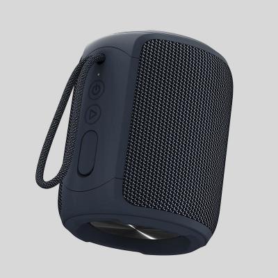 China IPX7 Bluetooth luidspreker waterdicht met lange levensduur batterij 10 uur Te koop