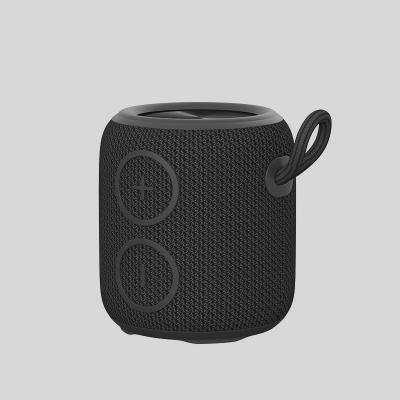 China TWS Fabric Bluetooth Speaker 6W With IPX7 Waterproof And 10 Hour Battery for sale