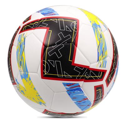 China Selling Soccer Training Football Best Quality Well Priced Football Customize Logo Official Size 5 Soccer Ball For Training for sale