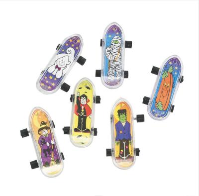 China Funny Educational Toy Halloween Mini Finger Skateboards for Kids Durable Finger Boards in Assorted Designs, 2 Inch Fingerboard Skateboard Party Favors for sale