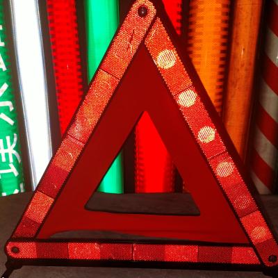 China Manufacturers Waterproof Reflective Safety Warning Sign Vehicle Warning Triangle for sale