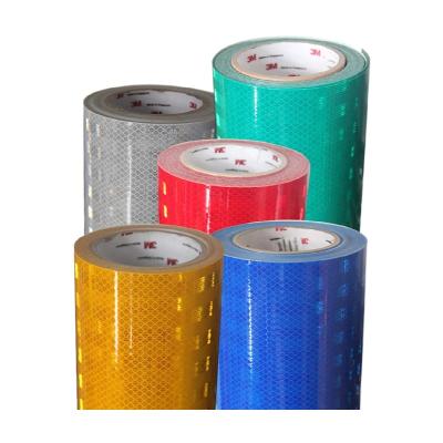 China Tearable Grade High Intensity Self Adhesive Prismatic Reflective Film Printable Reflective Overlay Roll For Road Signage for sale