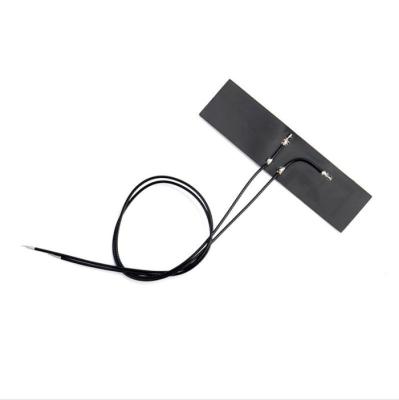 Cina Connessione forte e stabile 3dBi Gain Mimo 4G GPS Antenna interna 72*19MM in vendita