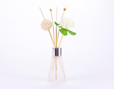 China Luxury Glass Reed Scent Fragrance Diffuser Wooden Desktop Bottle for sale