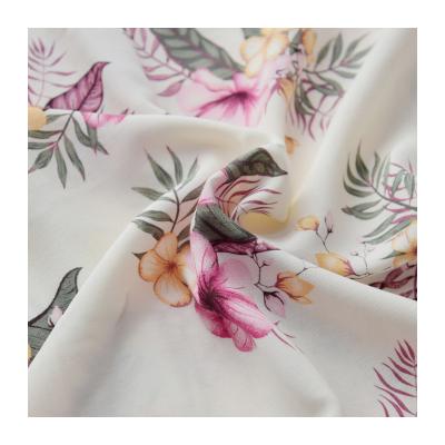 China 2021 SHAOXING WOVEN 100 FLORAL PRINTED PATTERN VISCOSE Stain Resistant 30S 120GSM CHALLIE for sale