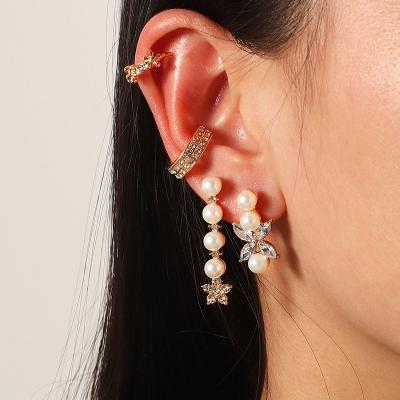 China Fashionable Personality Trend Pearl Circles Earrings Set Circle Earrings Diamond Clip On Earrings Women C for sale